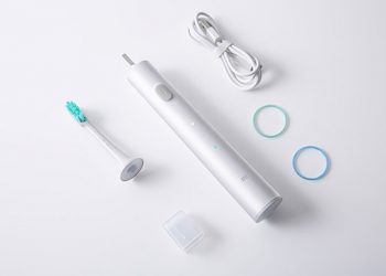 Xiaomi ra mắt bàn chải đánh răng điện: Pin 25 ngày, sạc cổng USB-C